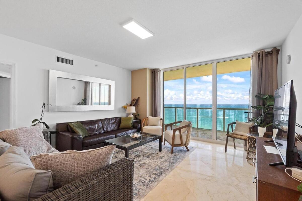 Luxury 2-Bedrooms Oceanfront Condo In Sunny Isles Sunny Isles Beach Esterno foto